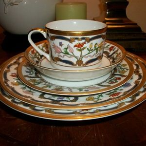 NEW Christian Dior Designer one sever Dish Set